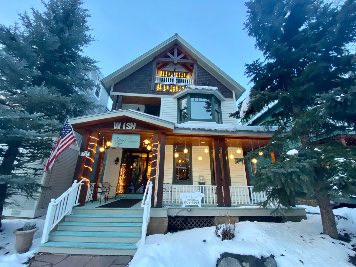627 West Colorado Avenue — front elevation